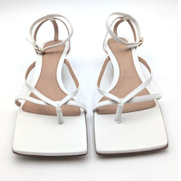 Bottega Veneta Stretch Ankle Strap Women's Sandal White Size US8 EU38 - Picture 2 of 12